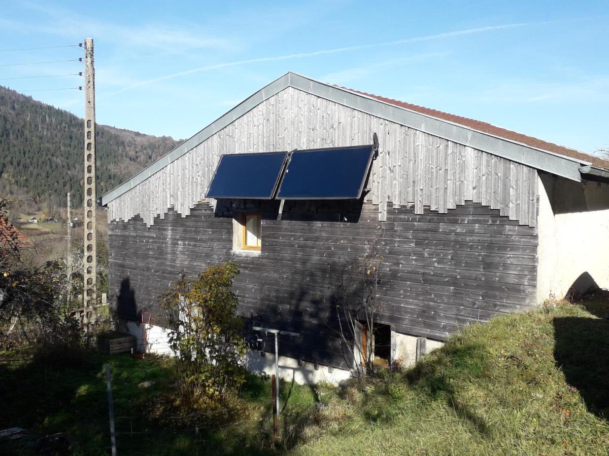 Maison Chaleureuse Et Ecologique Vila Coyriere Exterior foto